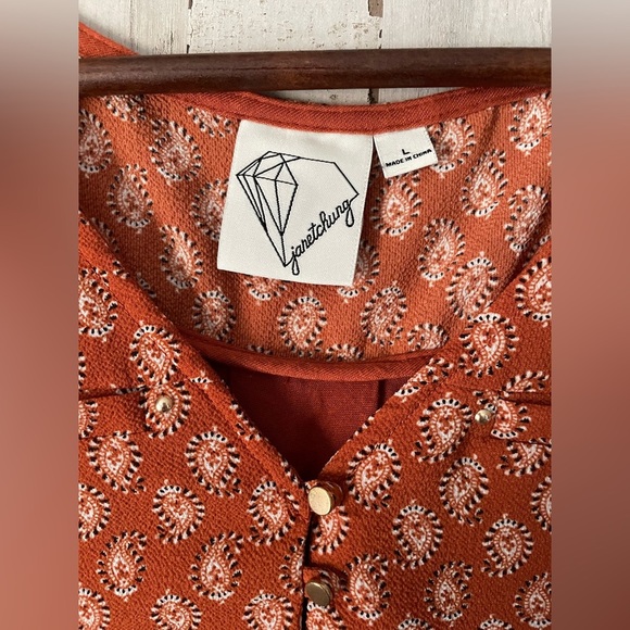 Janet Chung Orange Abstract Print Blouse Gold Buttons Women's SZ Large - Picture 3 of 8